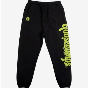 GOOSEBUMPS GLOW LOGO BLACK SWEATPANTS